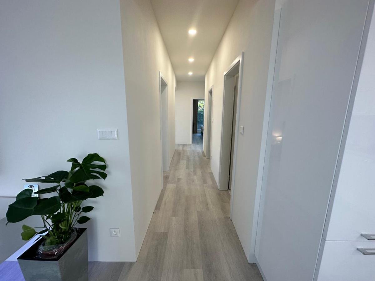 Klimatizovany Apartmanovy Dom S Virivkou, 9A Senec Exterior foto